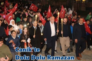 Canik'te Ramazan'ın Gelişi Fener Alayıyla Karşılandı